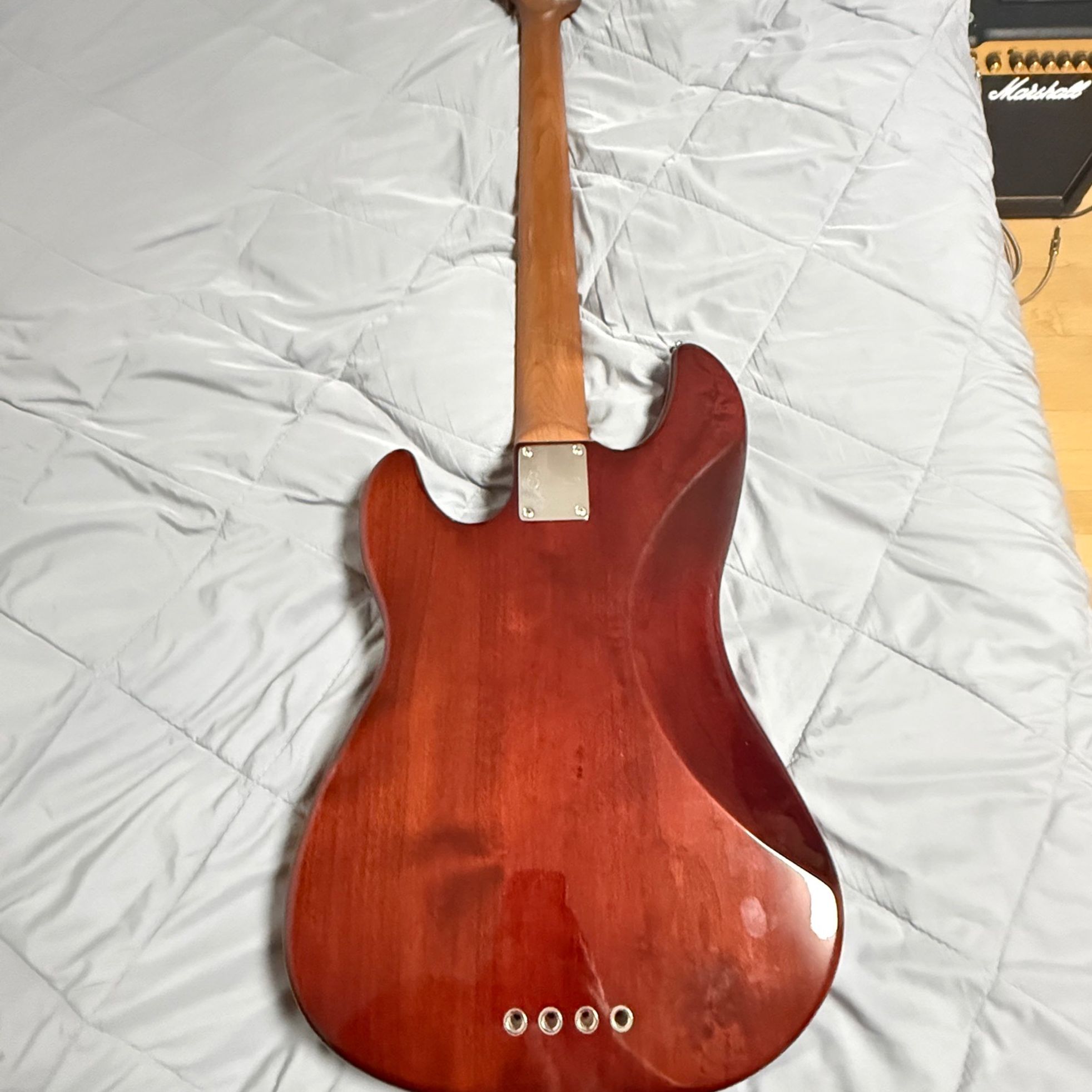 Sire-Marcus Miller V7-2