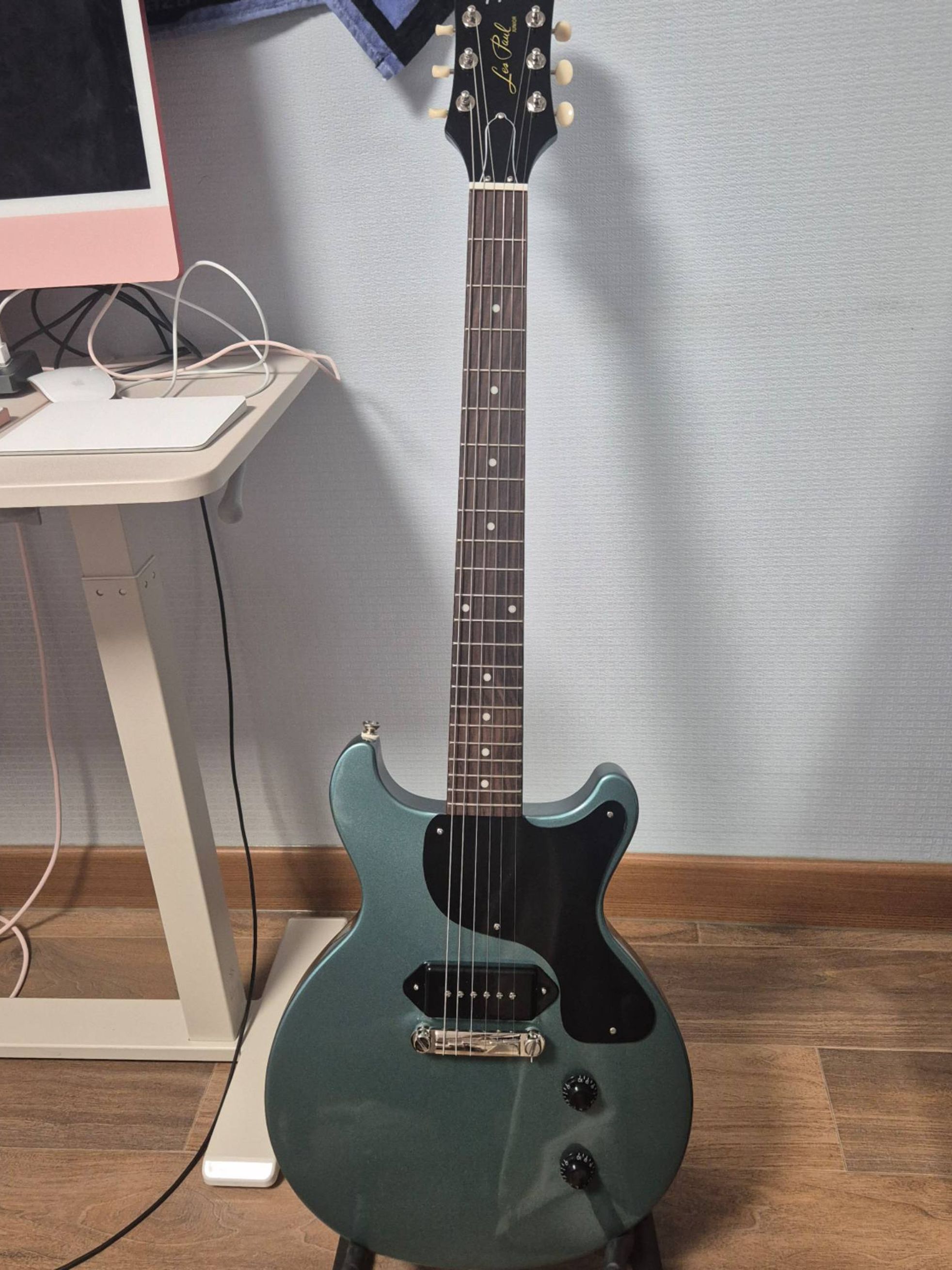 Les Paul Junior