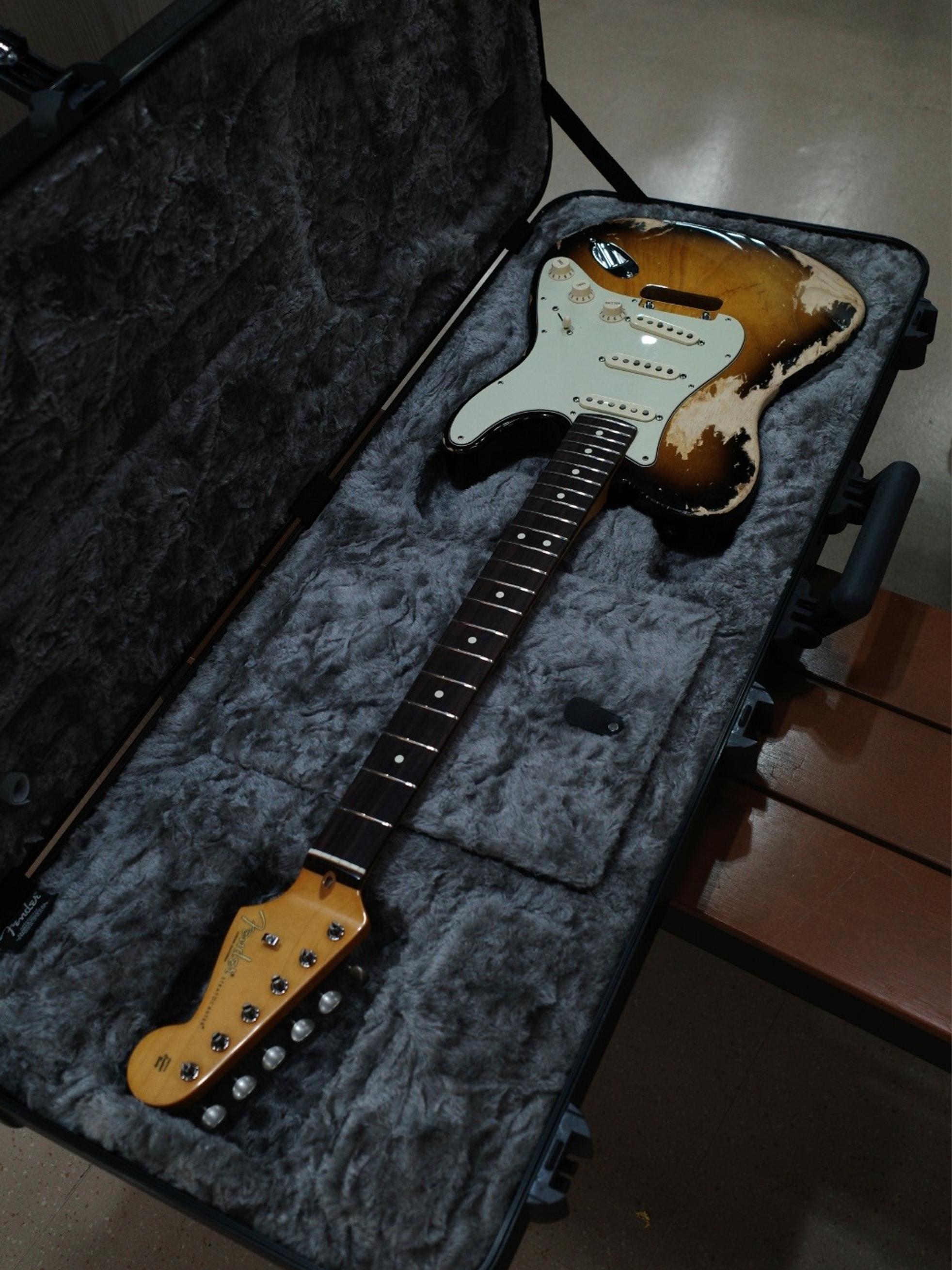 Fender Strat-Tele Hybrid (Limited Edition)
