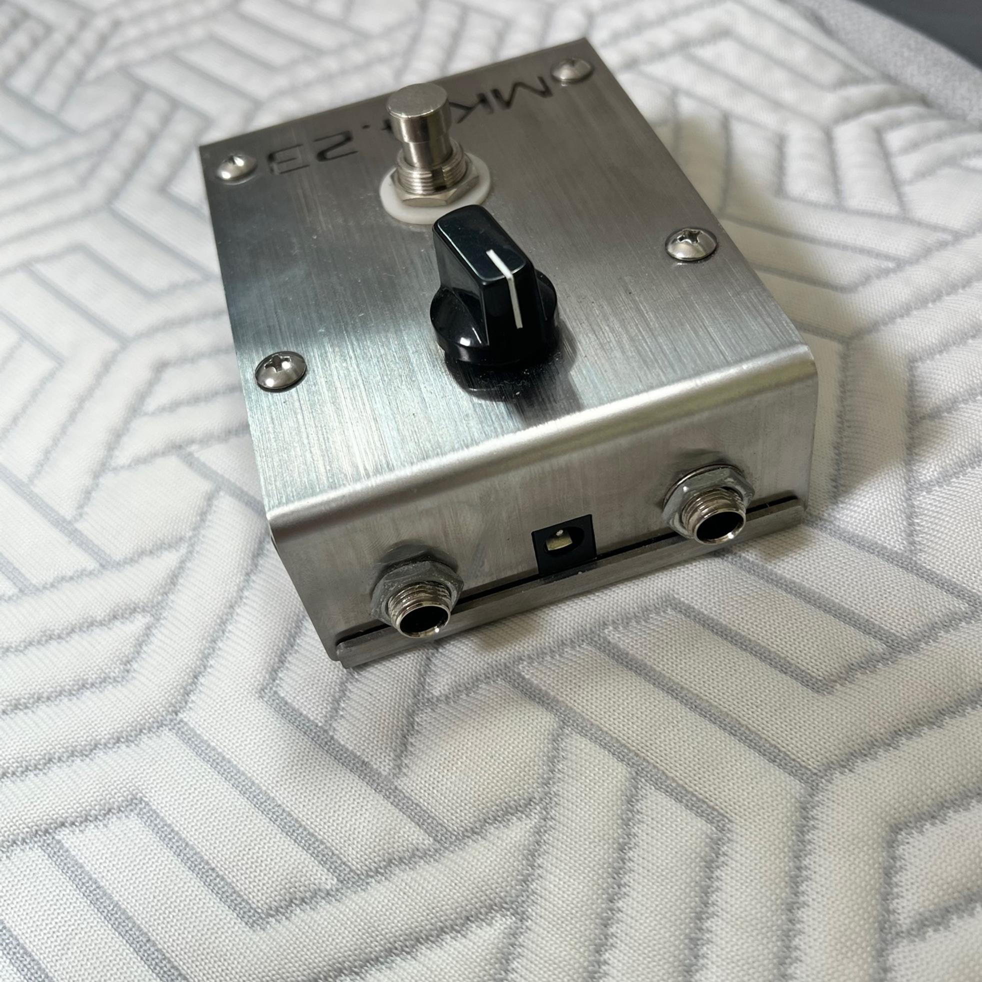 Creation Audio Labs Mk 4.23 볼륨부스터 판매합니다. 사진 2
