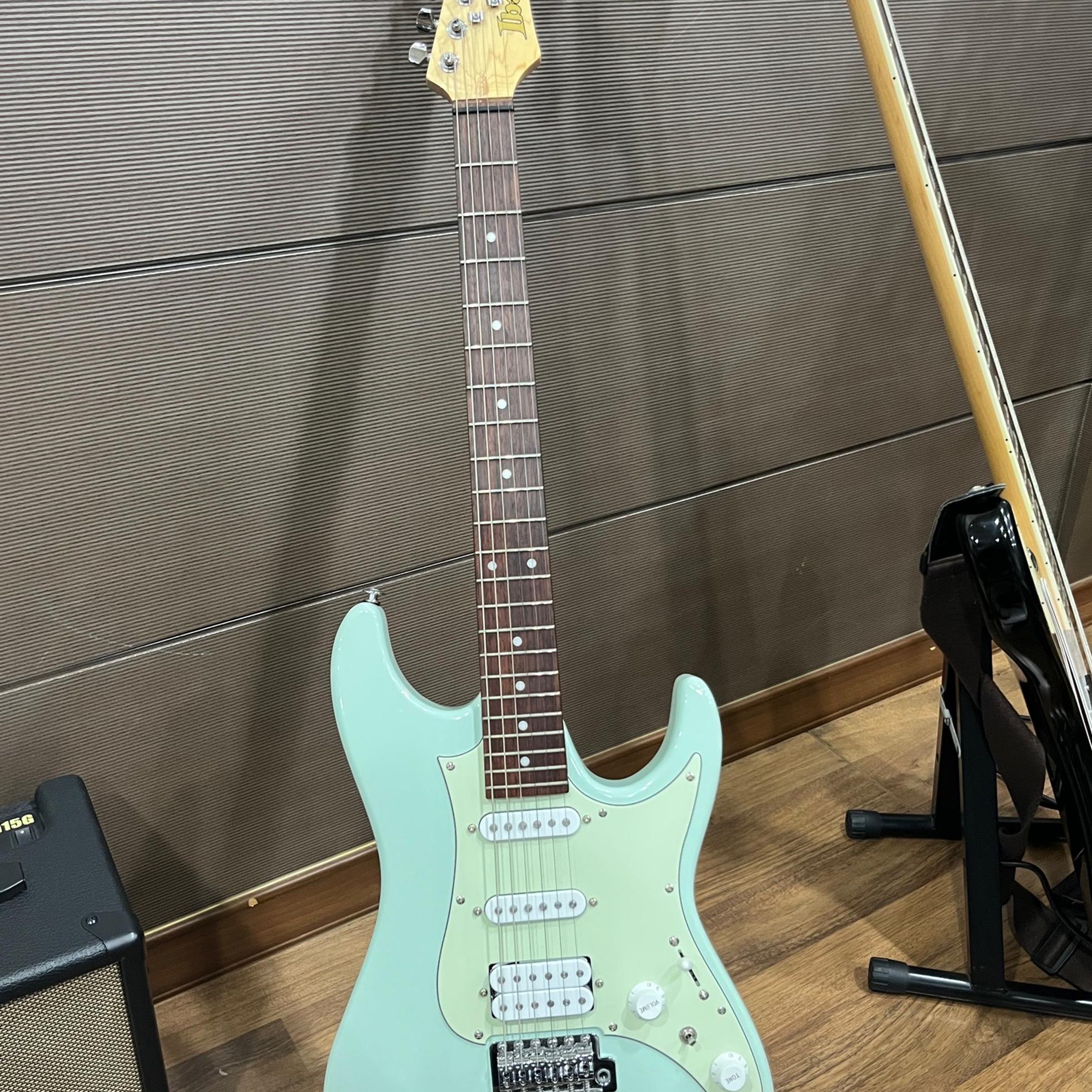 Ibanez AZES40 사진 1