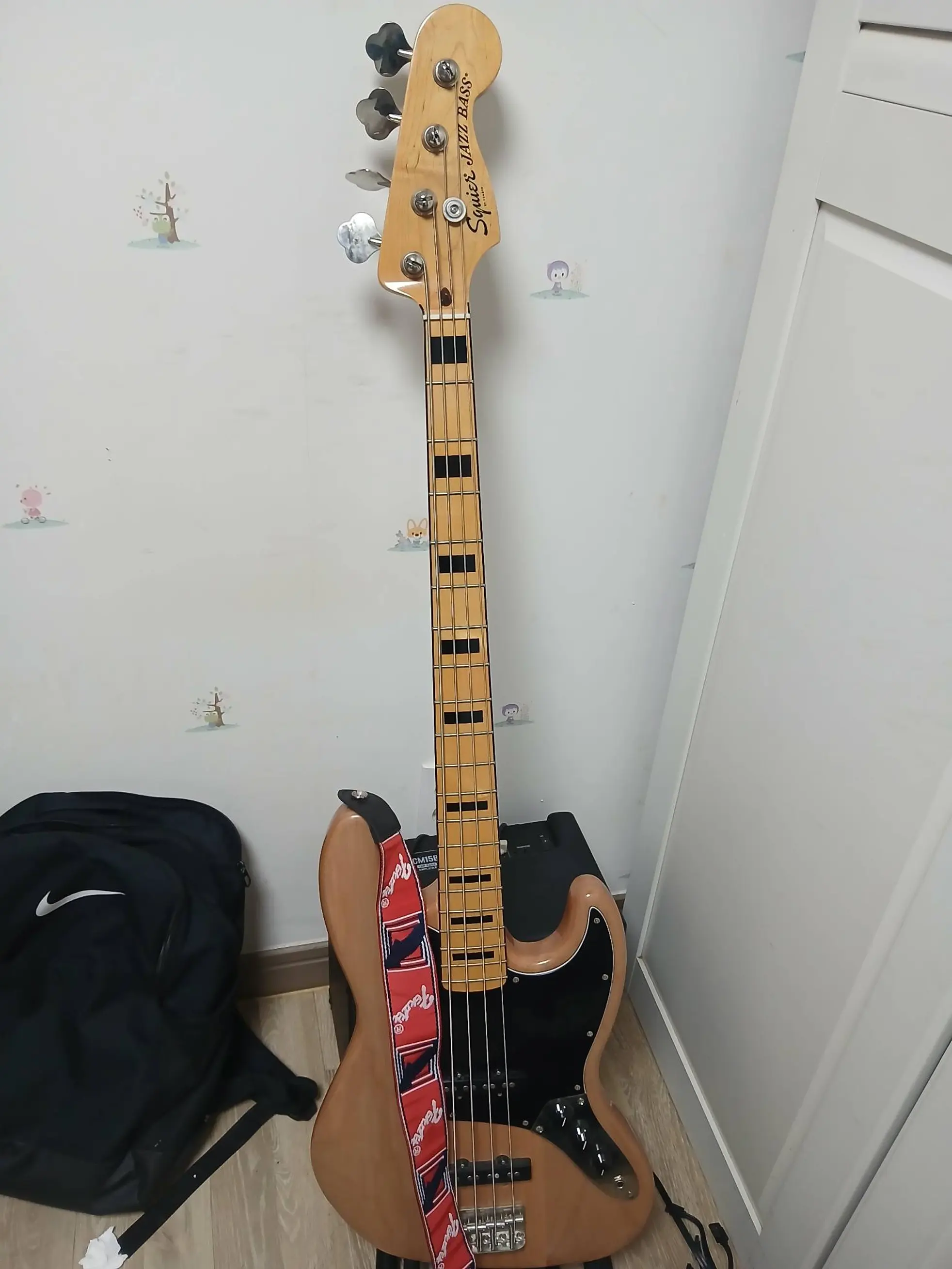 Squier 스콰이어 클래식 바이브 70s 재즈 베이스 기타