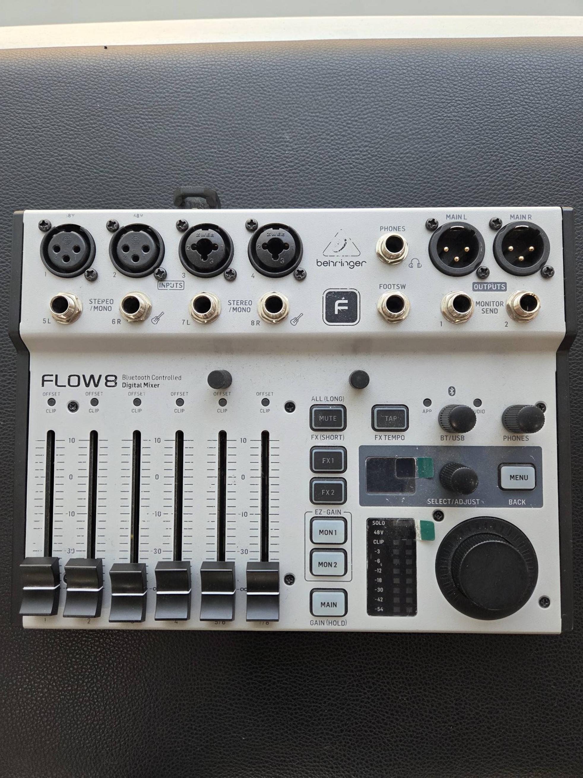 Behringer Behringer FLOW8 Mixer