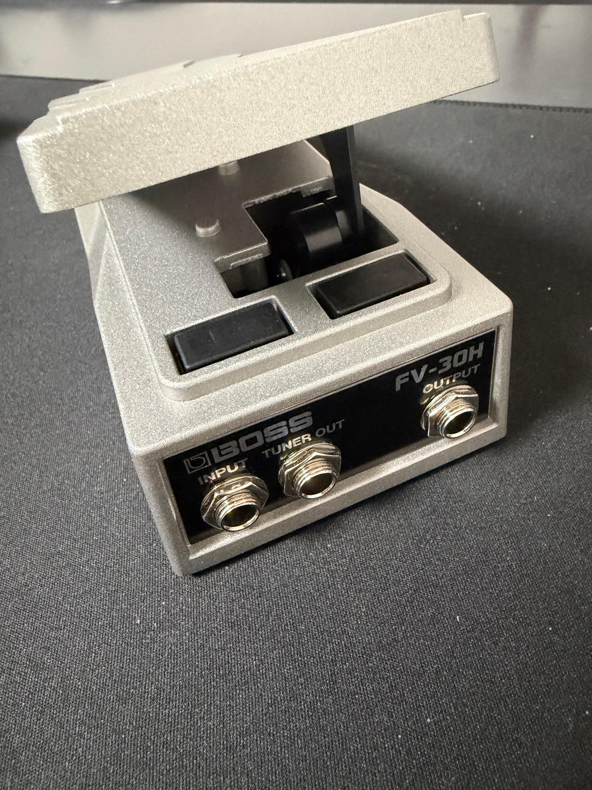 BOSS FV-30L Foot Volume