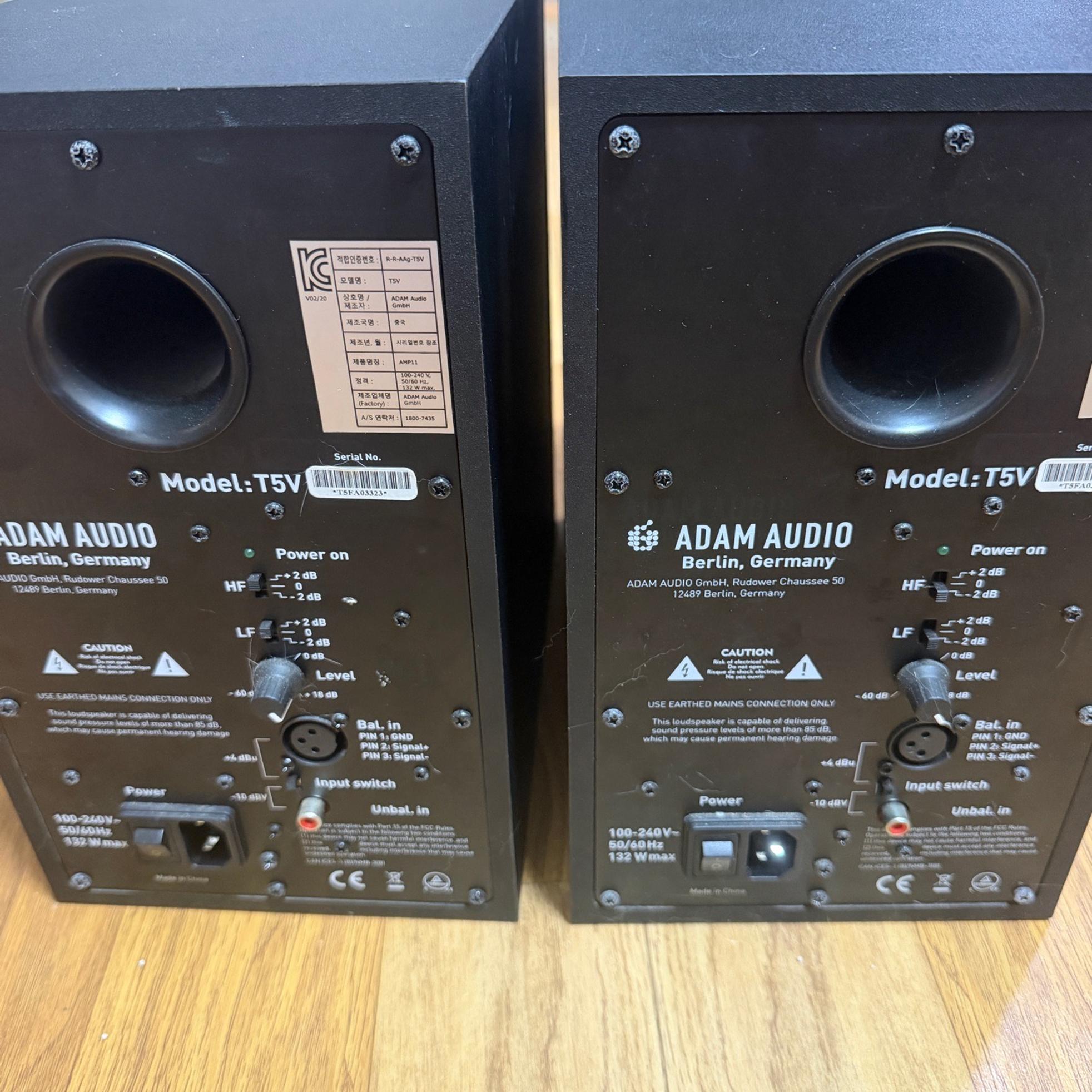 ADAM Audio 이번주만 35만원 아담오디오 T5V 1조 판매합니다(케이블+스피커받침대 포함) 사진 2