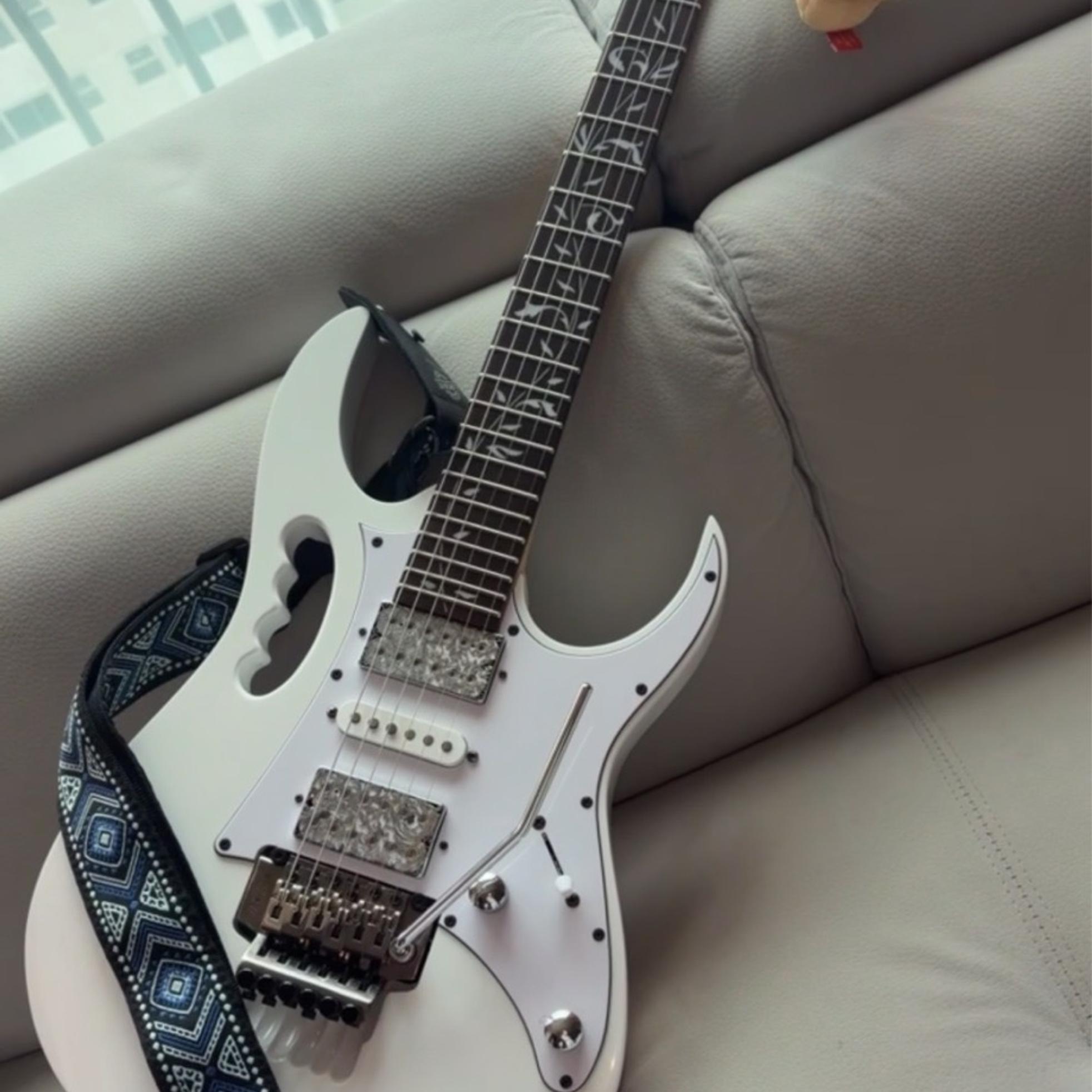 Ibanez JEM Jr 사진 1