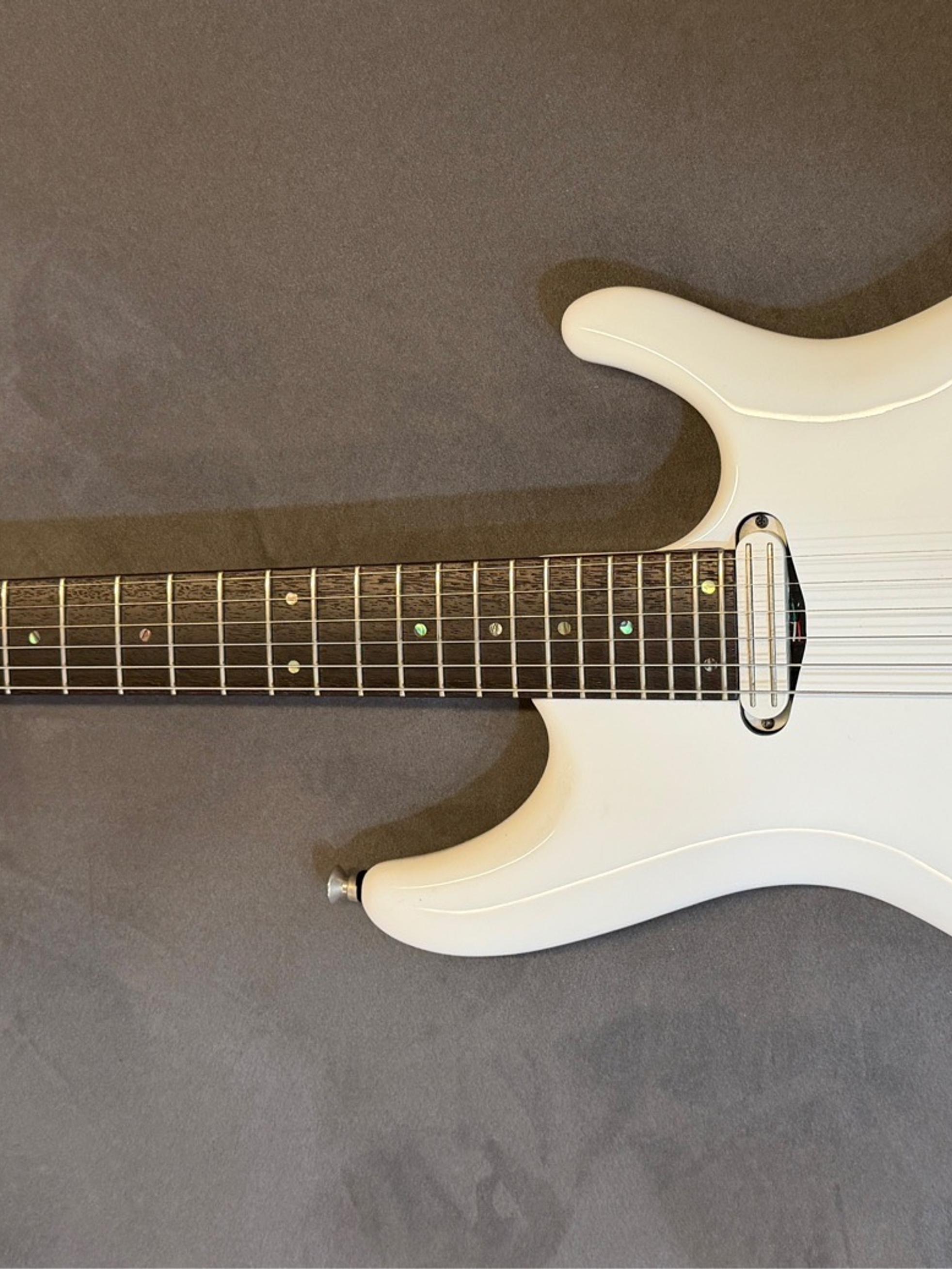 Ibanez Ibanez js2400 조새트리아니