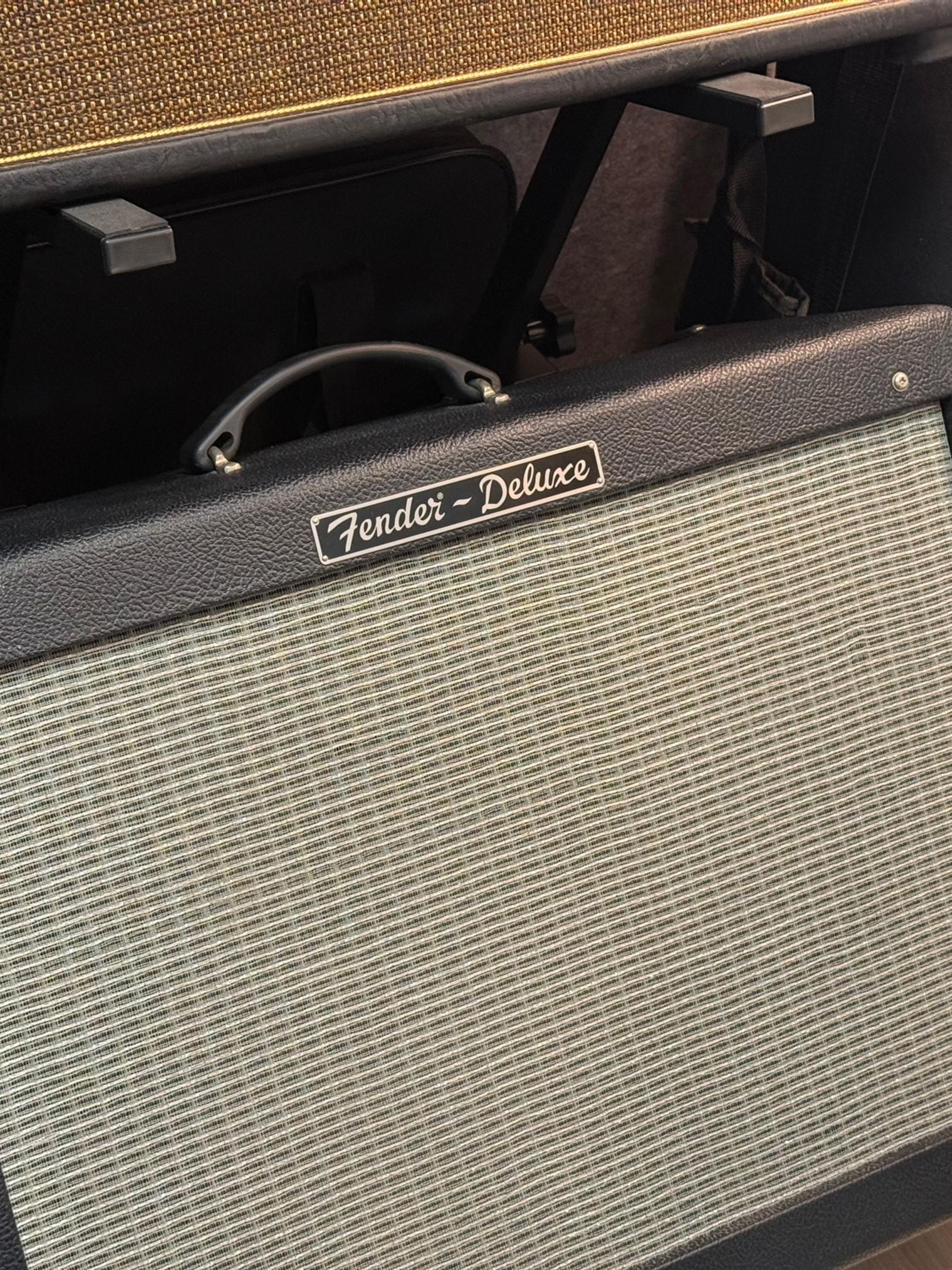 Fender 펜더 핫로드 디럭스 진공관 앰프