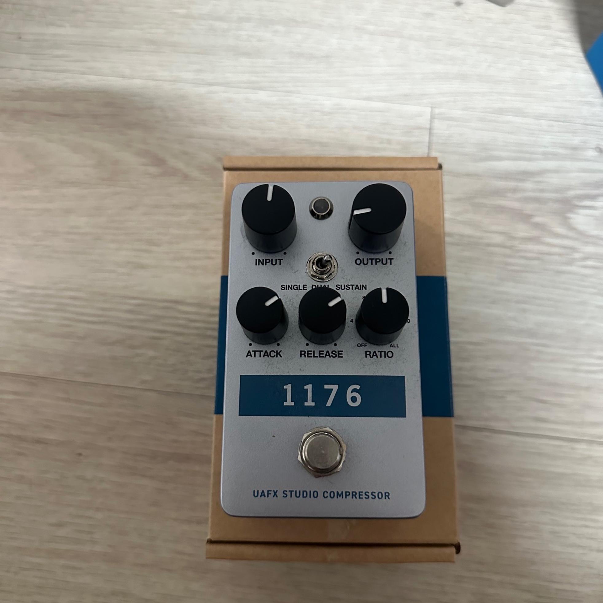 Universal Audio Uafx 1176 compressor 사진 1