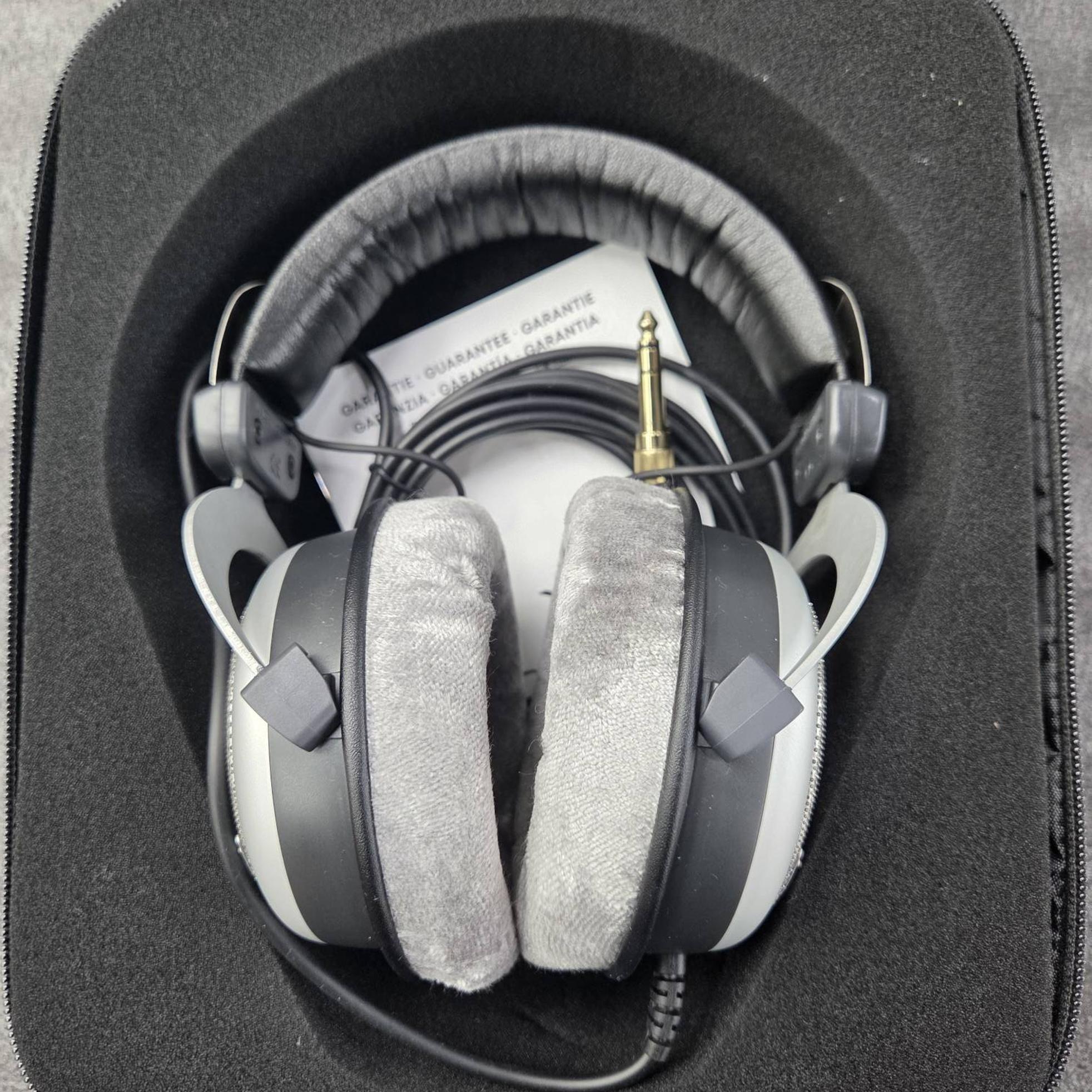 Beyerdynamic BEYERDYNAMIC DT-880 실버 사진 2