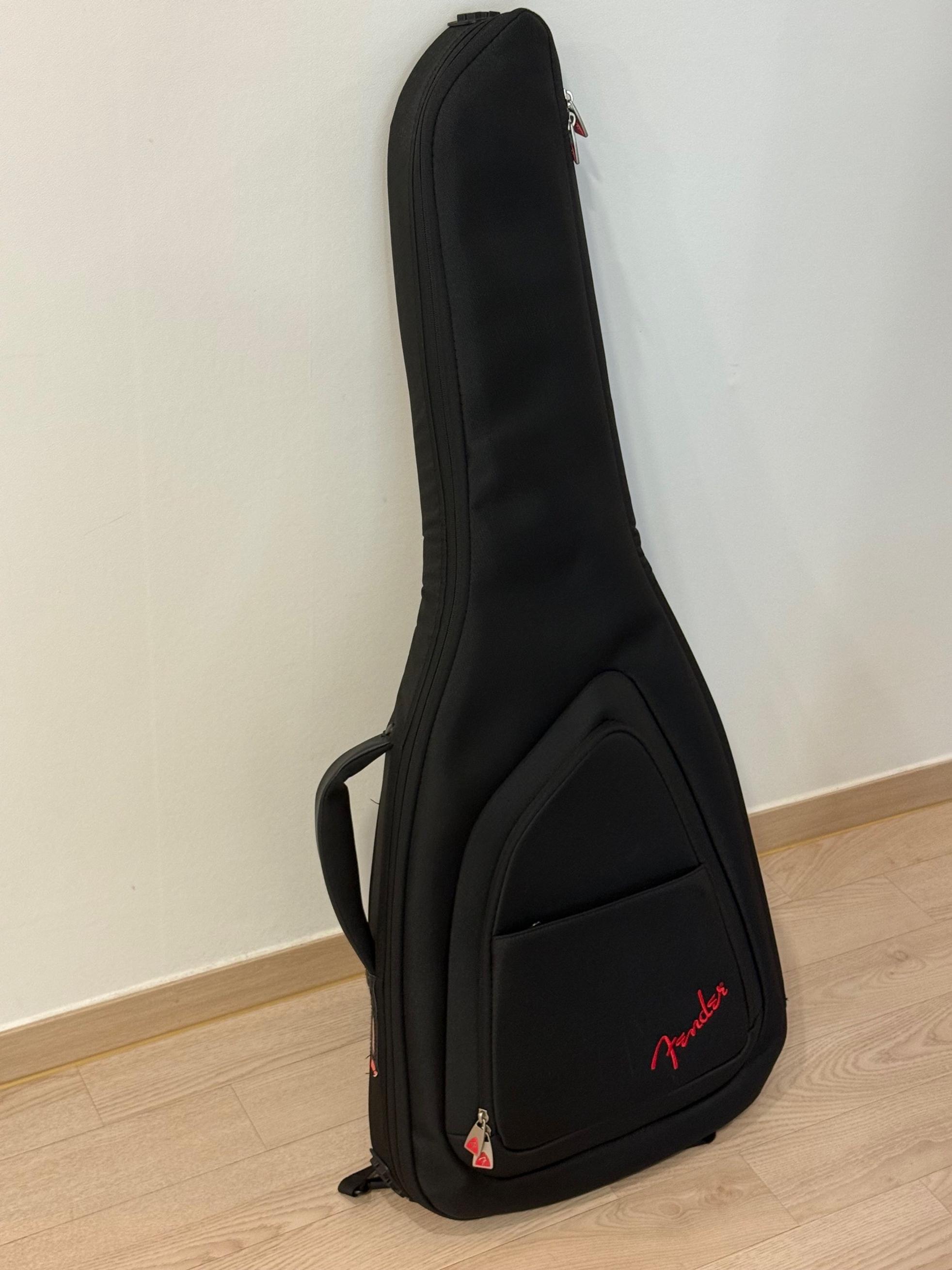 Fender (급처) 펜더 FE620 긱백 소프트케이스 (스트랫, 텔레캐스터 수납 가능) 상태좋음