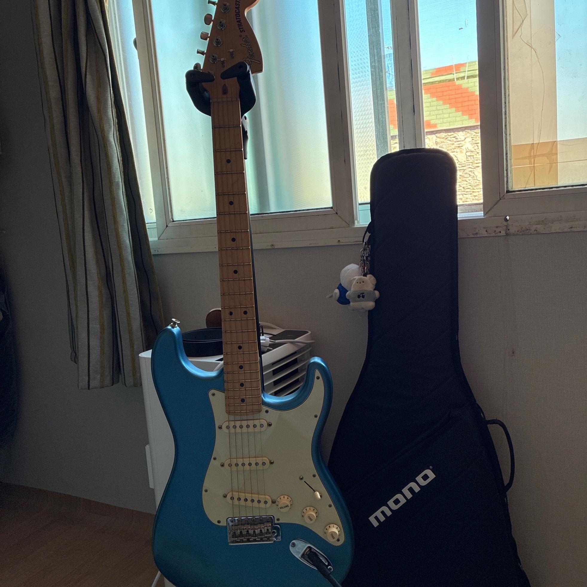 Fender 펜더 퍼포머 스트라토캐스터 판매합니다 사진 1