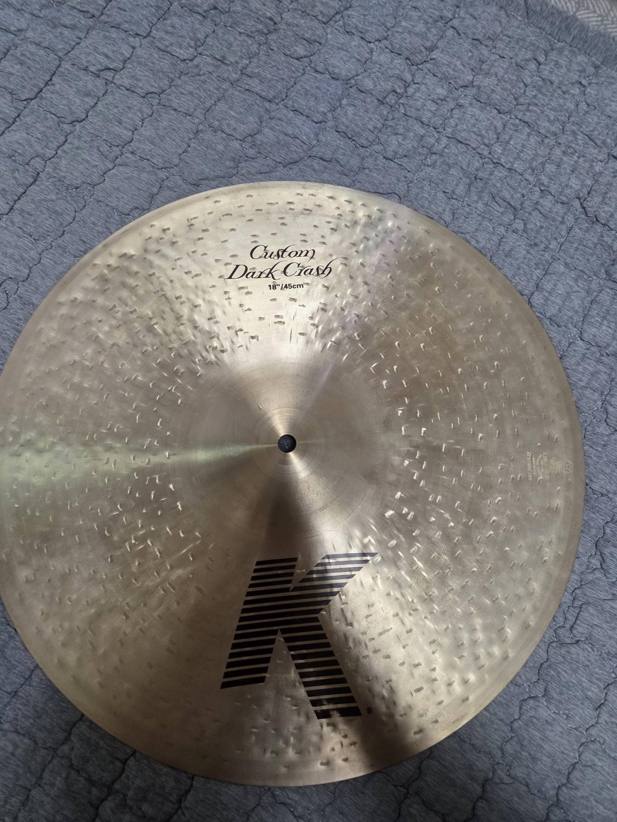 Zildjian 질젼 K커스텀다크 크래쉬 18인치