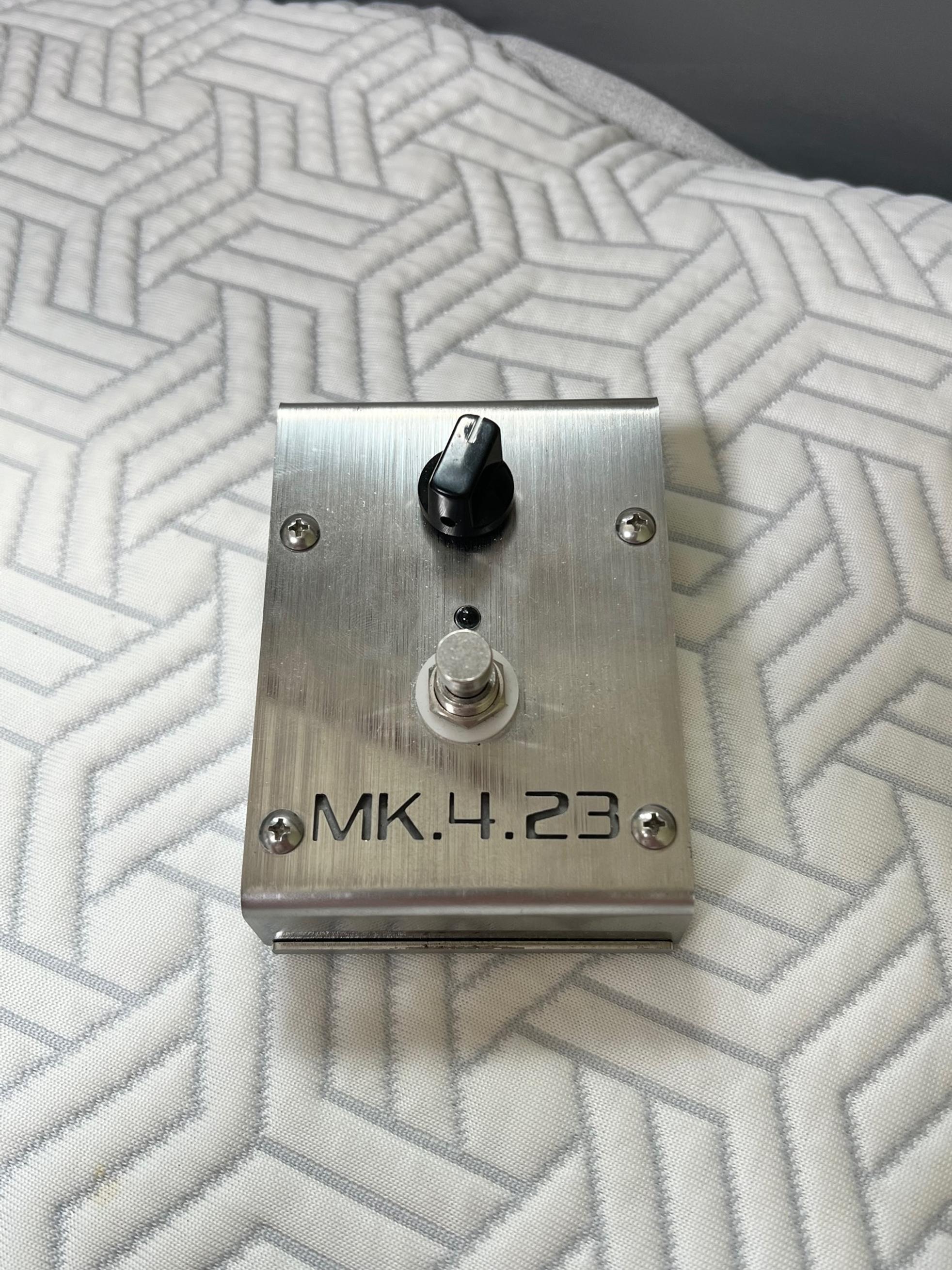 Creation Audio Labs Mk 4.23 볼륨부스터 판매합니다.