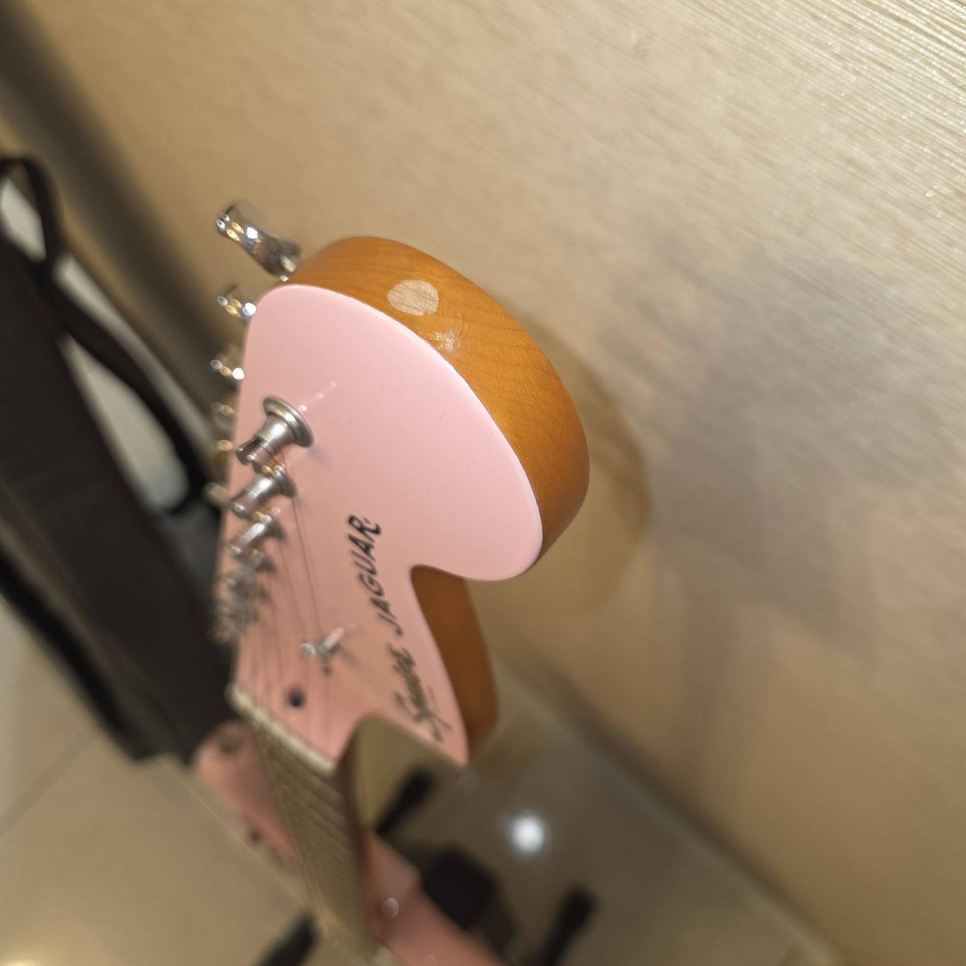 Squier Classic Vibe Jaguar 사진 2