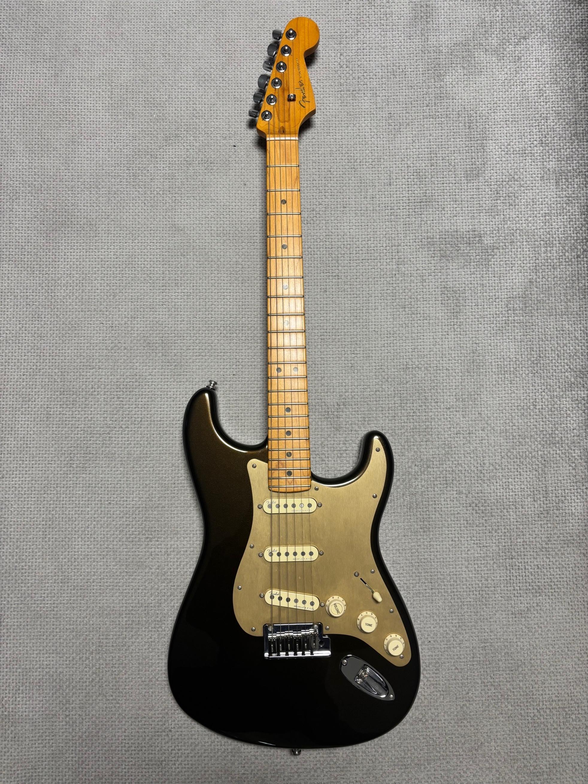 Fender American Ultra Stratocaster texas tea