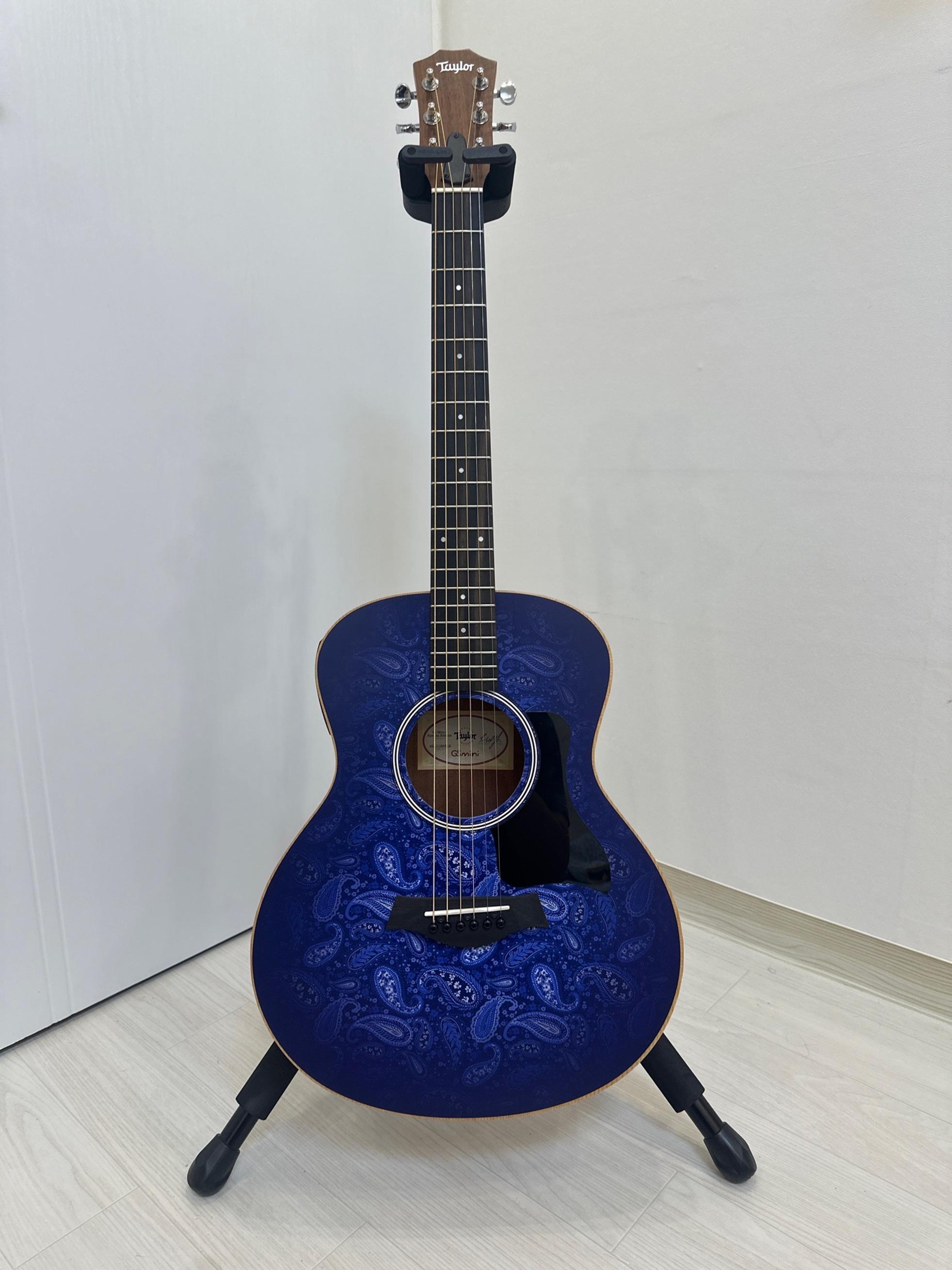 Taylor 테일러 기타 Taylor gs mini-e moonrise blue