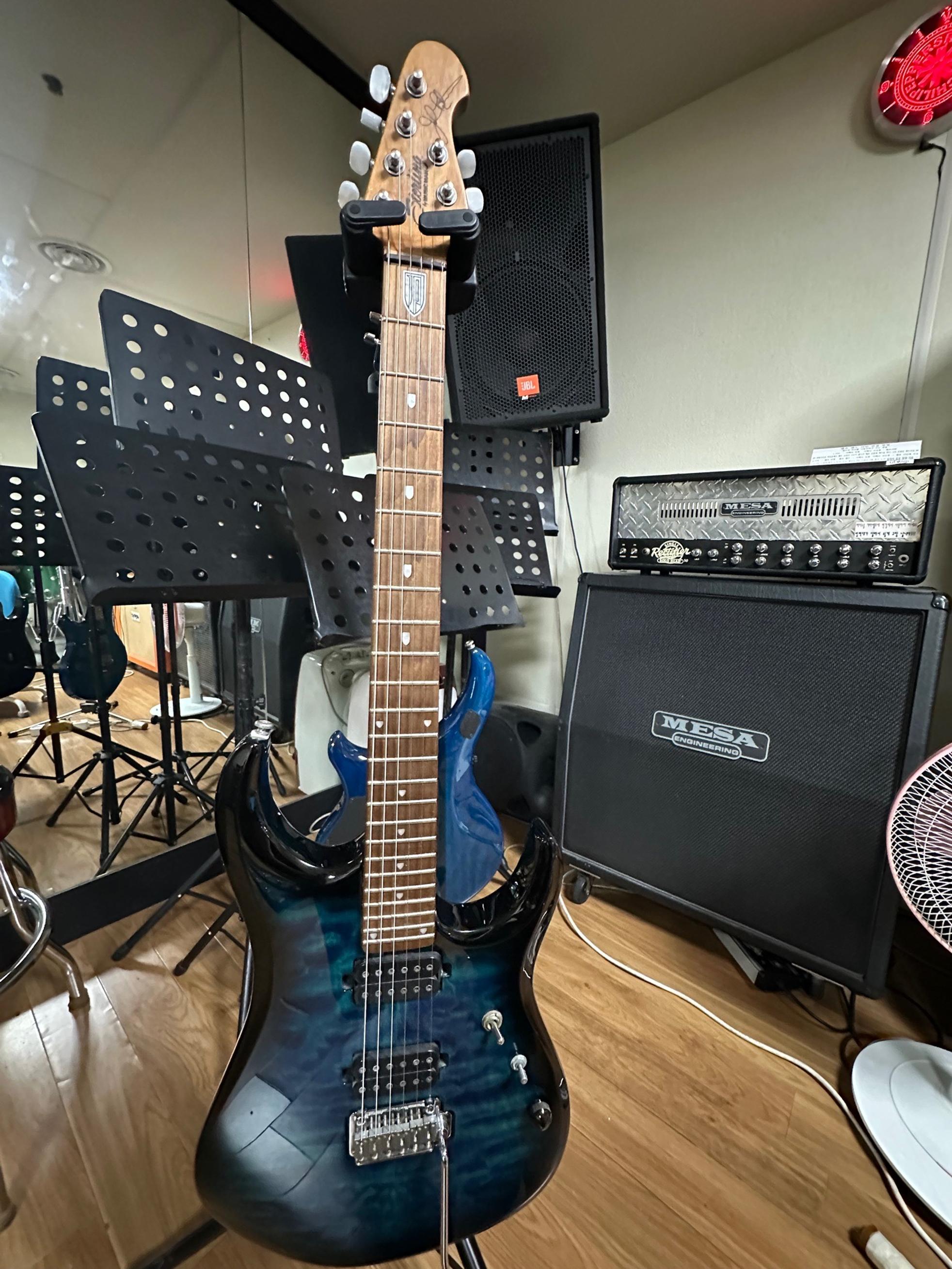 Sterling by Music Man Sterling JP150 급처합니다