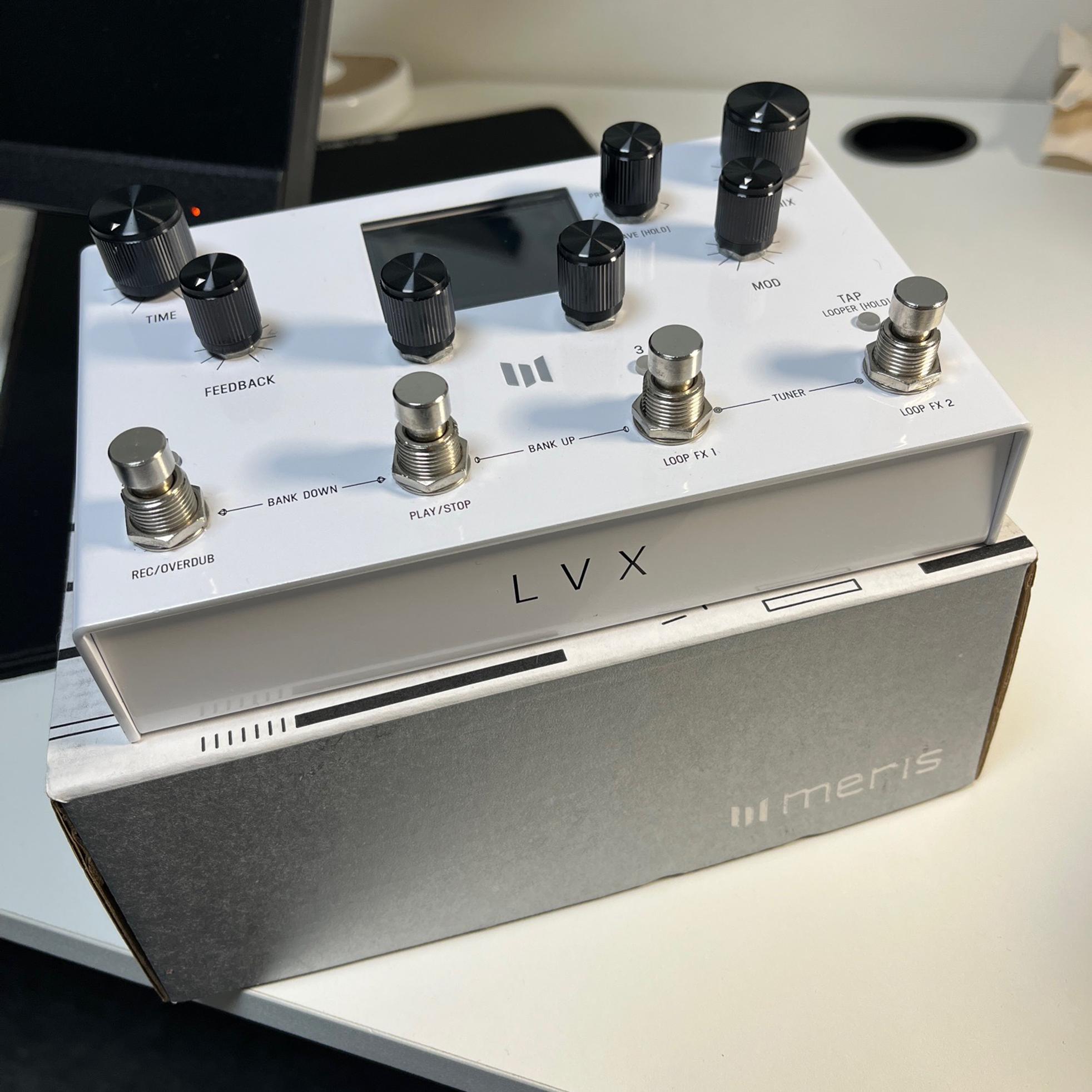 Meris LVX S급 풀박 사진 1