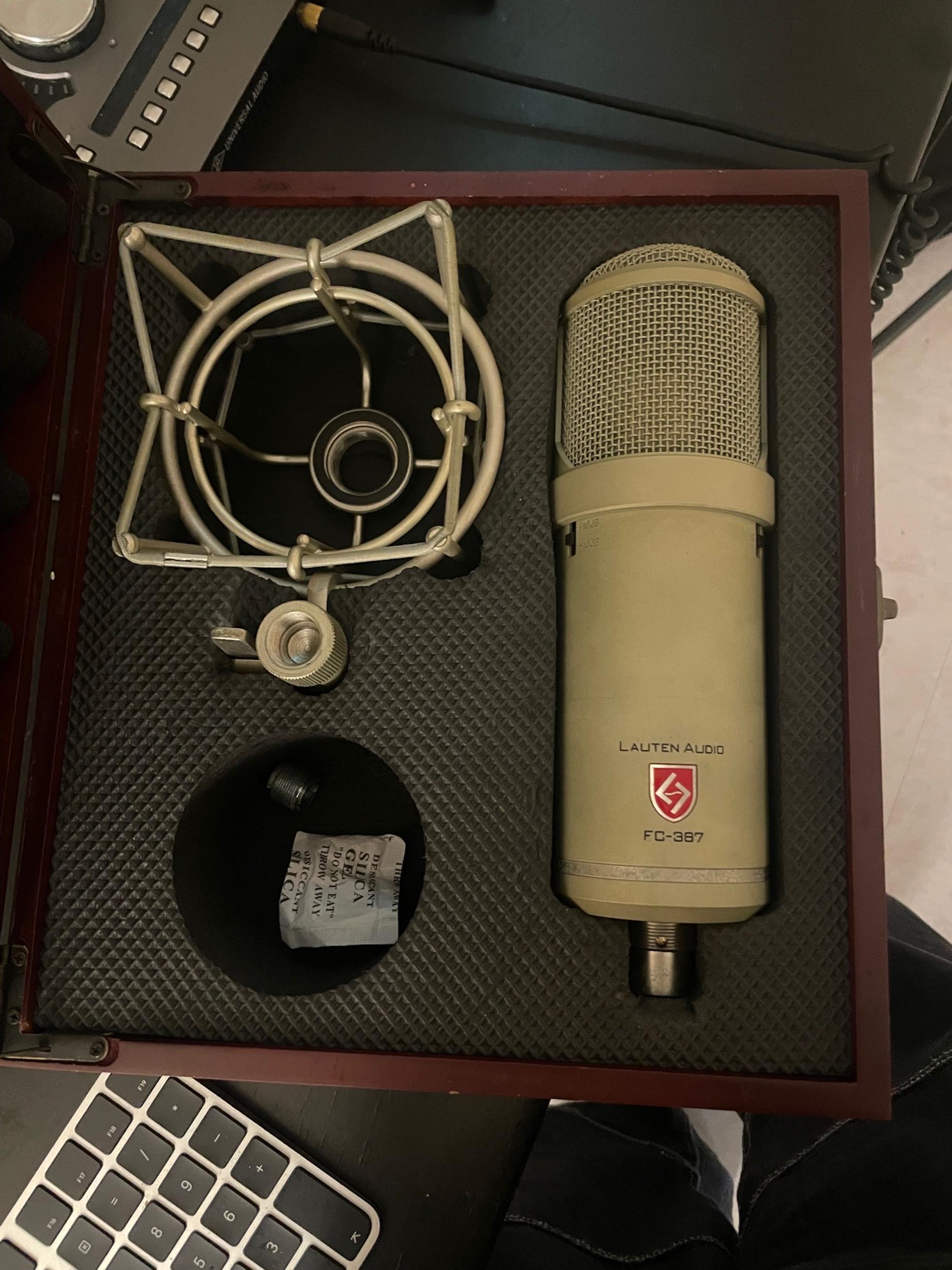 Lauten Audio 라우텐 오디오 FC-387 콘덴서 마이크