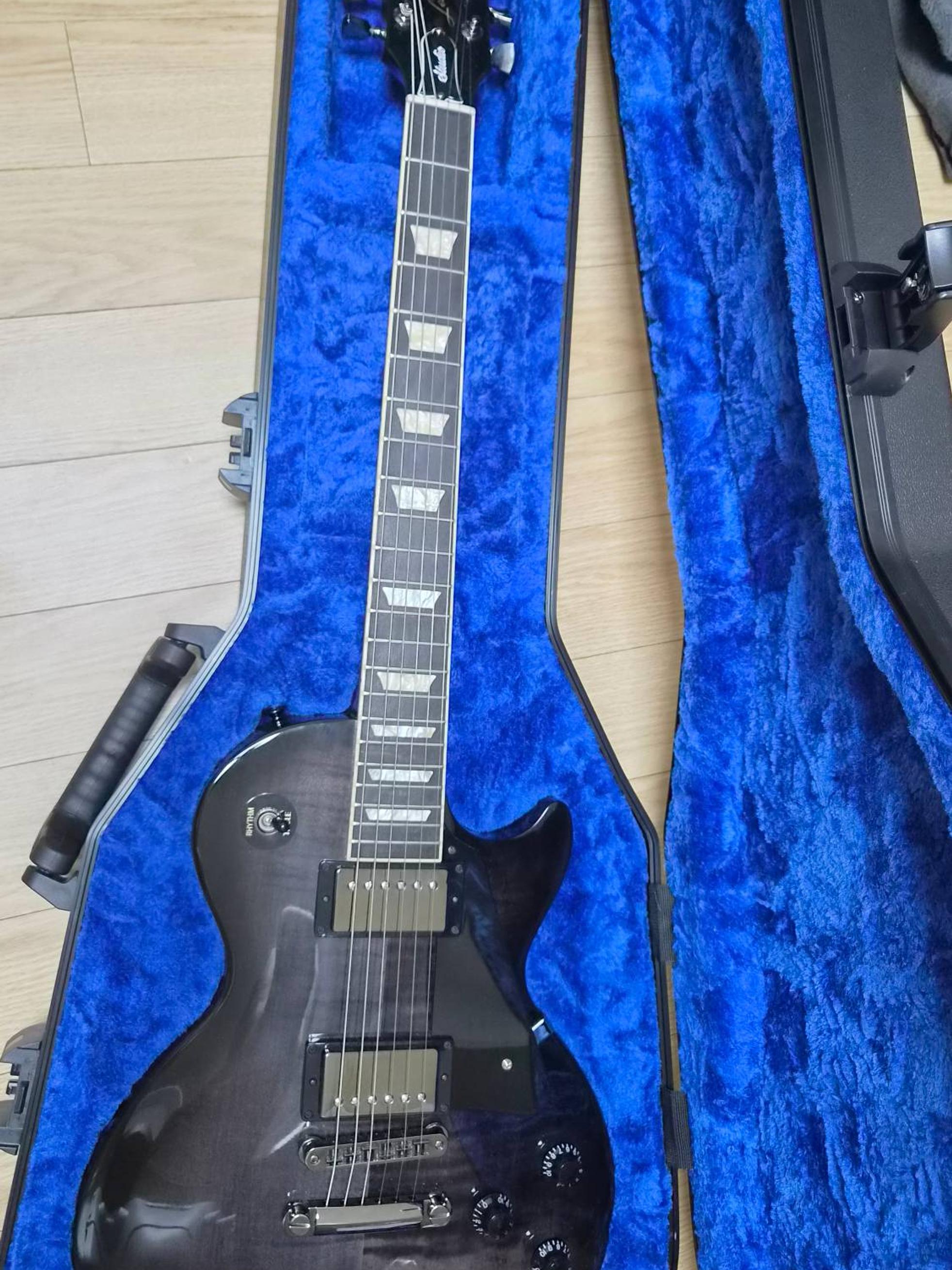 Gibson Les Paul Studio session 에보니 버스트 판매합니다
