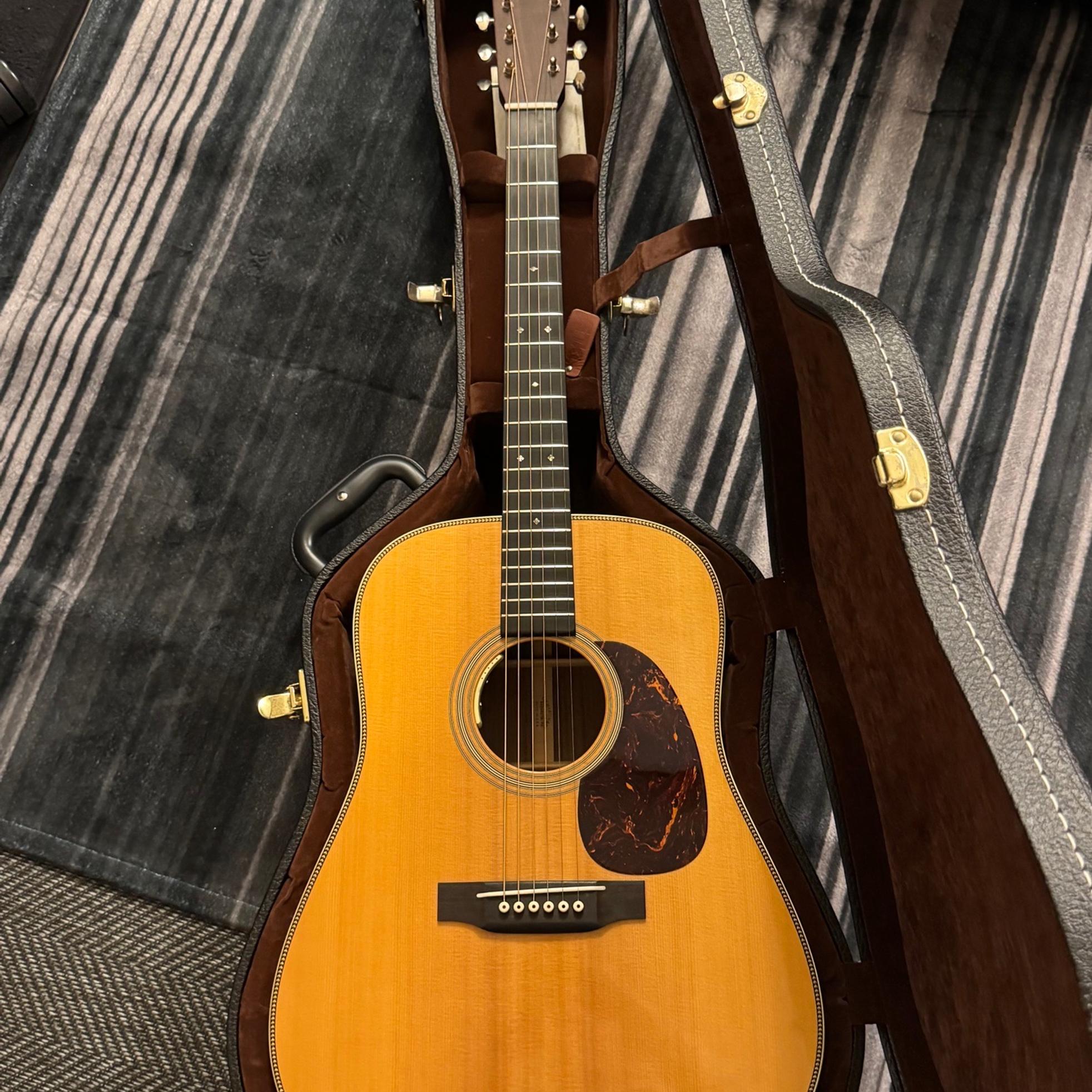 Martin HD-28V 상태 퍼펙트 사진 2