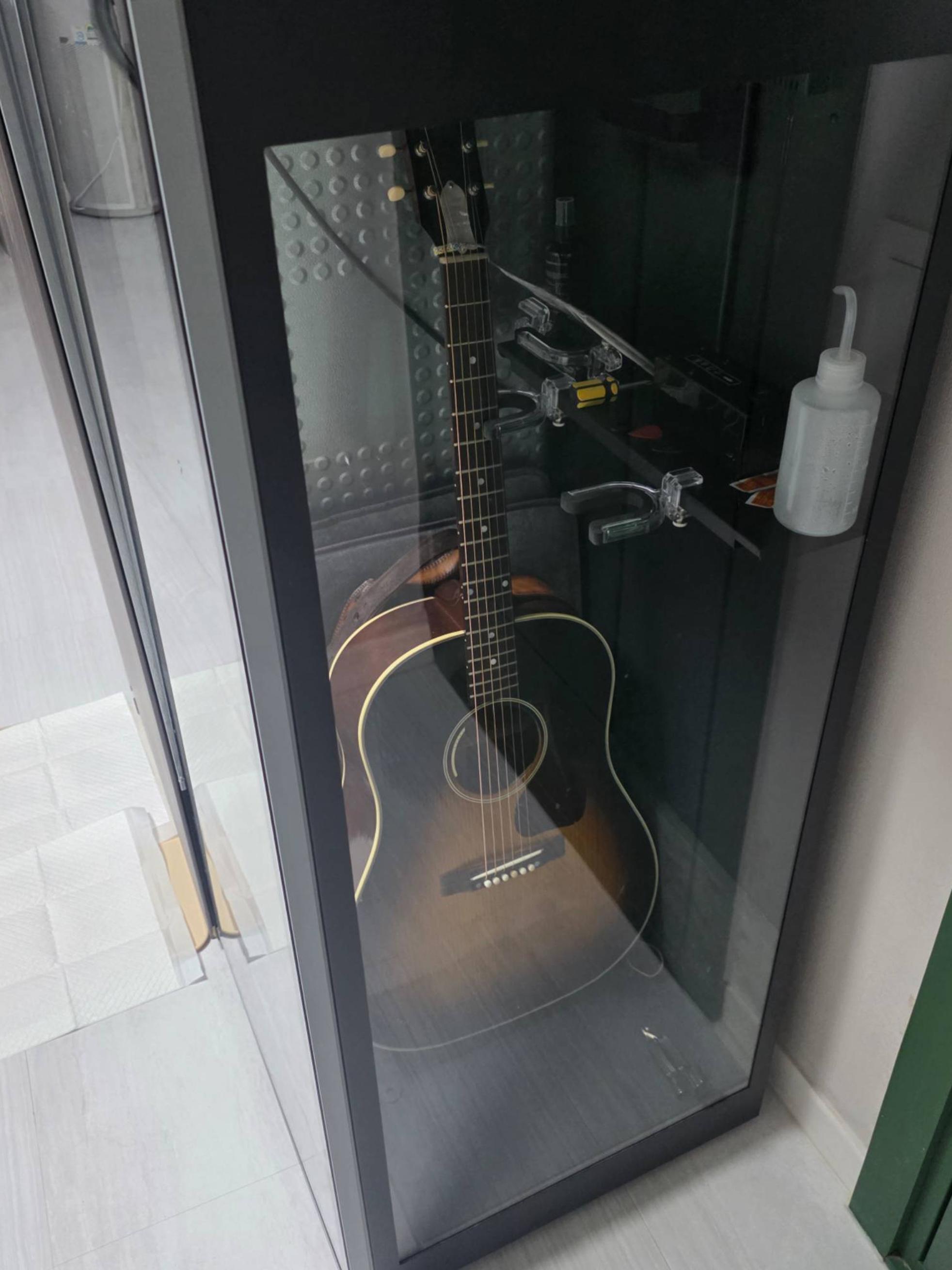 Gibson 1942 Banner J-45