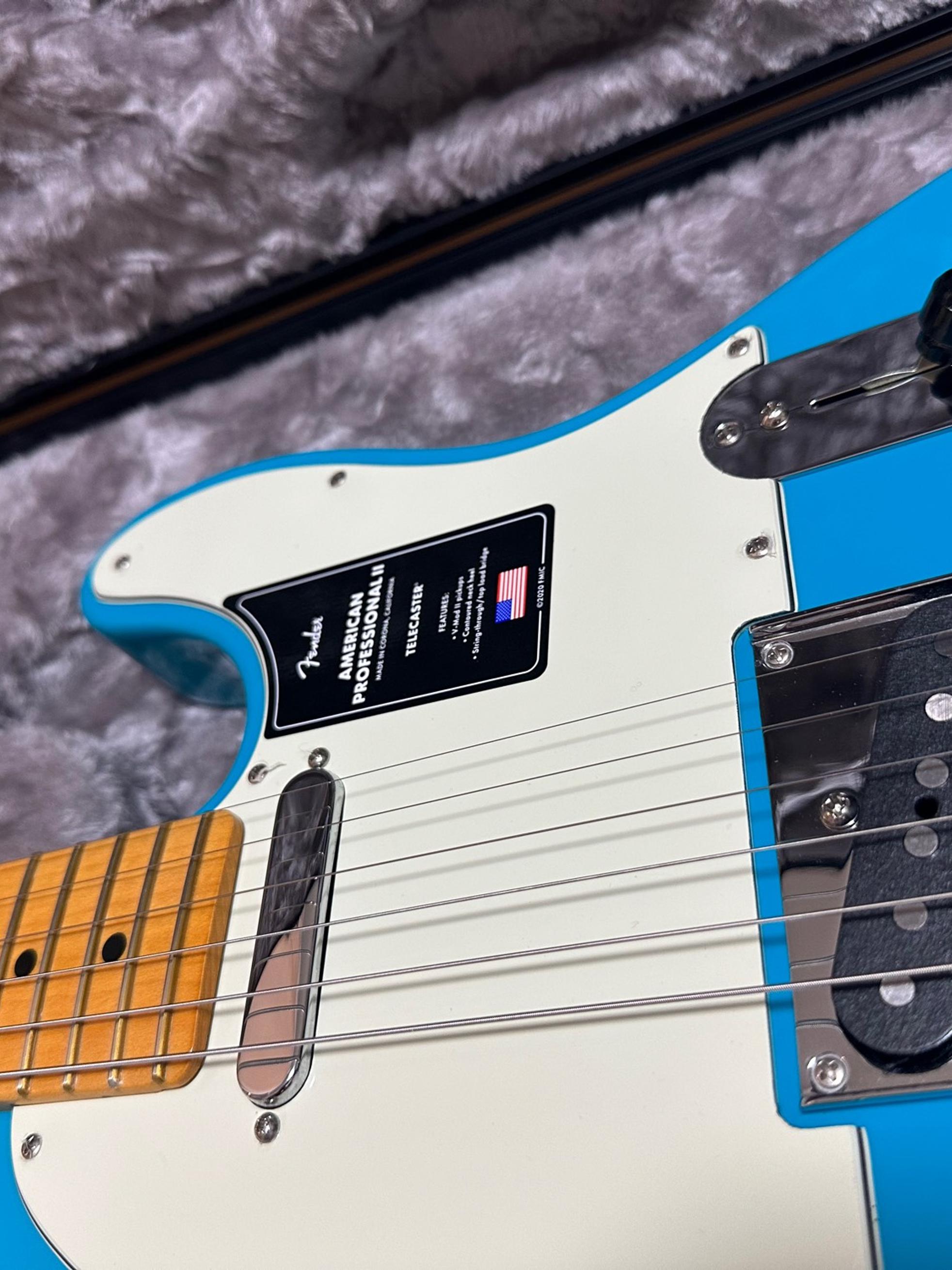 Fender 펜더 아메리칸 프로페셔널2 마이애미 블루 텔레캐스터