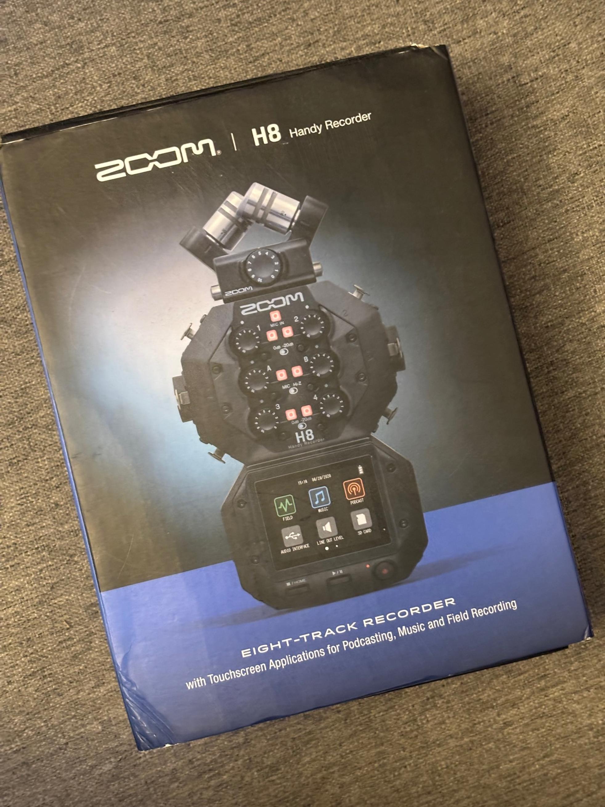 Zoom zoom h8 (전원 안들어오는 하자 있음)