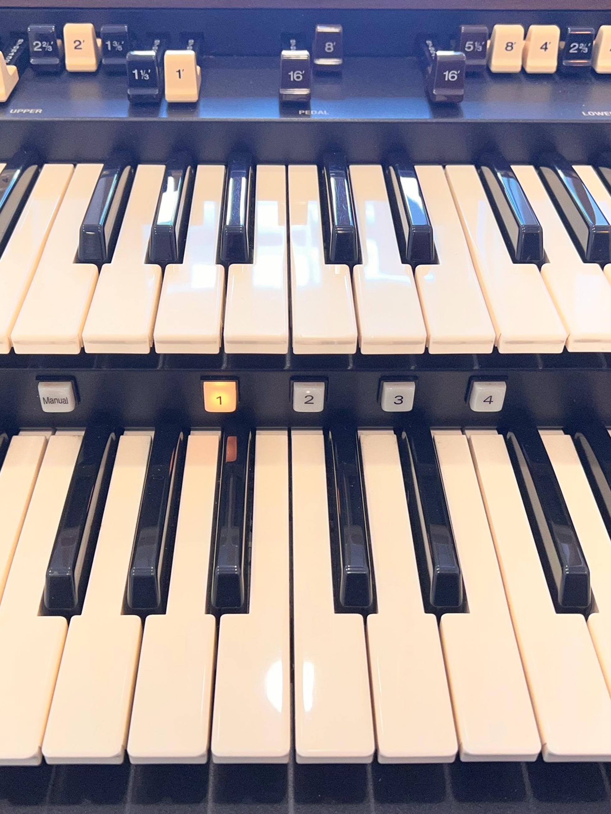 Roland Roland vk77 하몬드 클론 드로우바 오르간 팝니다.