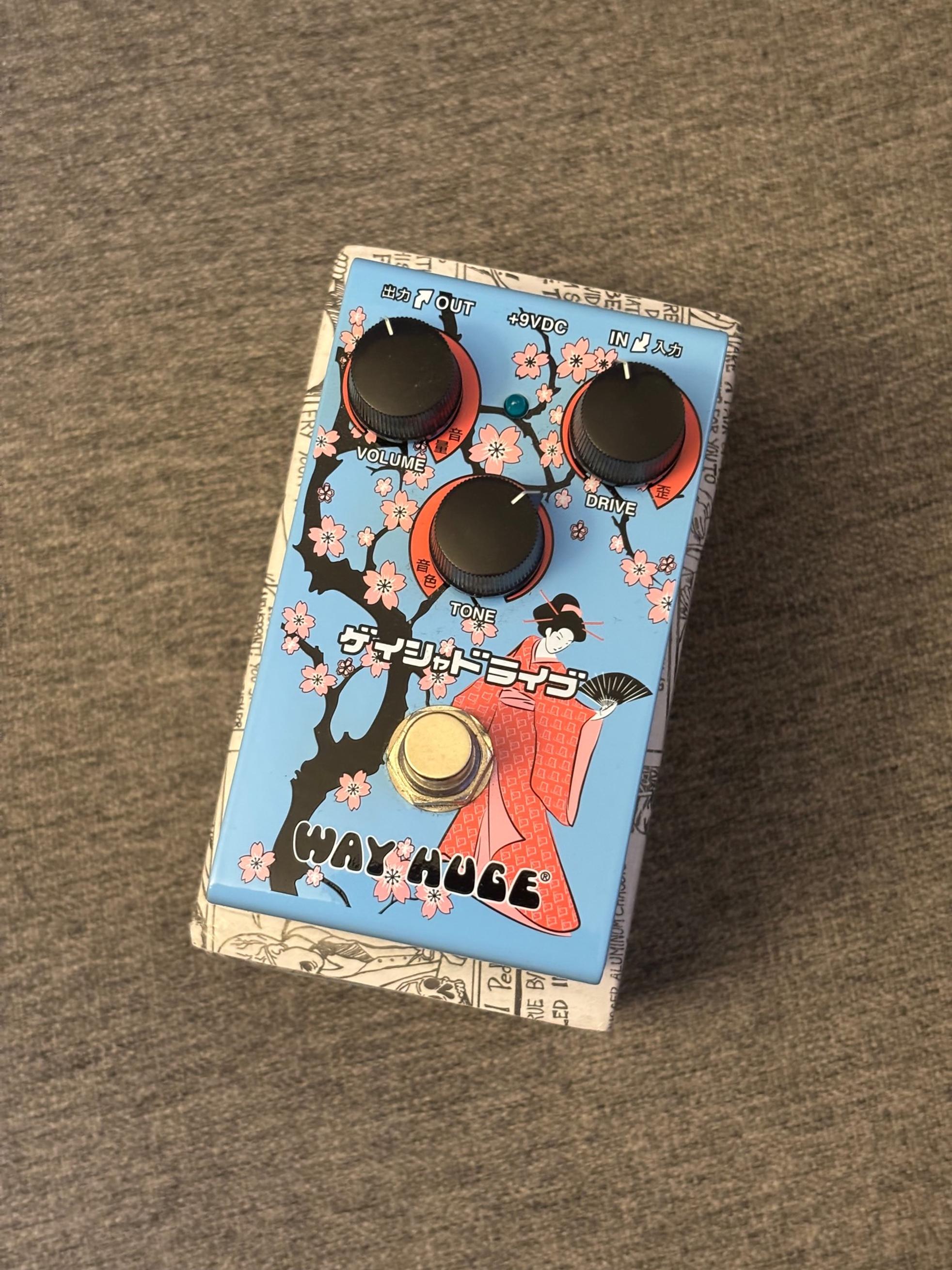 Way Huge Geisha Drive (Smalls) blue limited edition