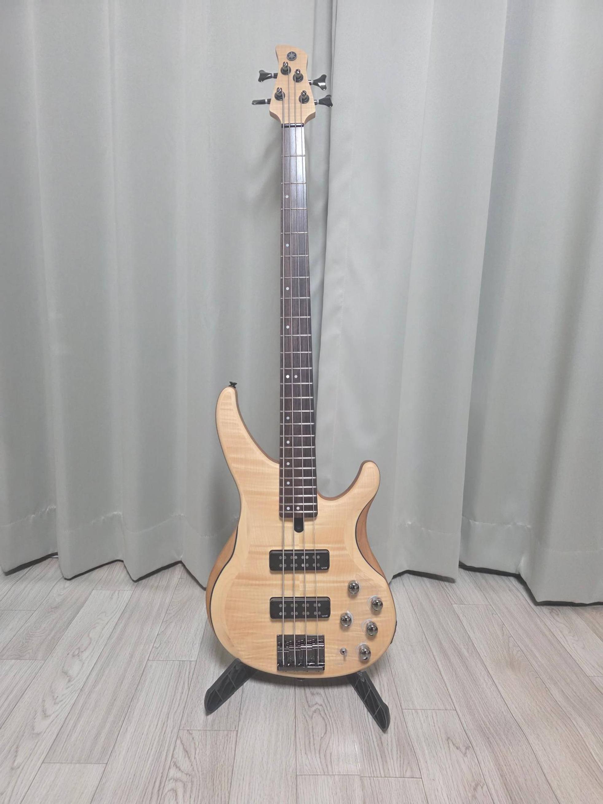 Yamaha YAMAHA TRBX604FM 신품 팝니다