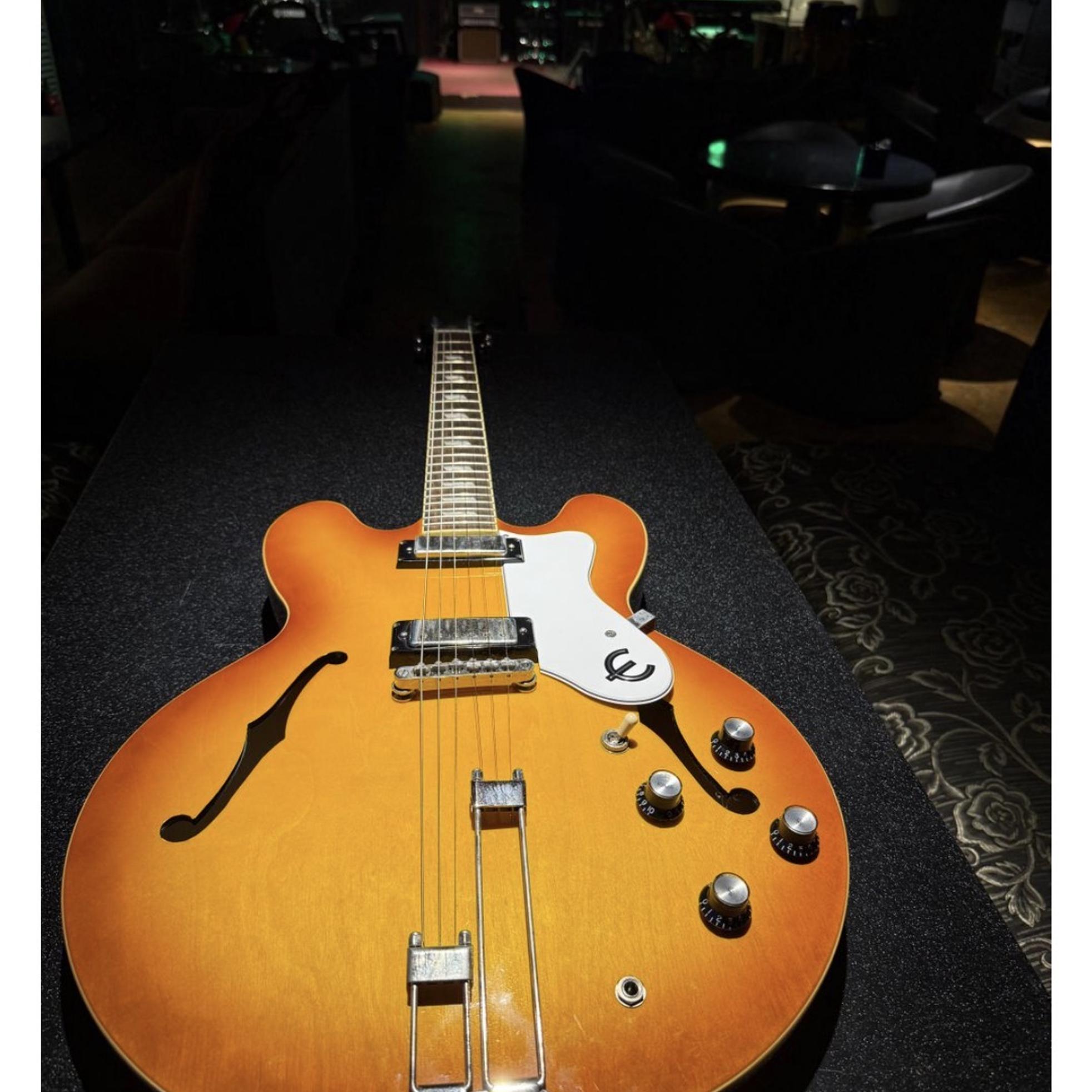 Epiphone (판매/교환) 에피폰의 명기 리비에라 Epiphone Riviera 일렉기타. 사진 2