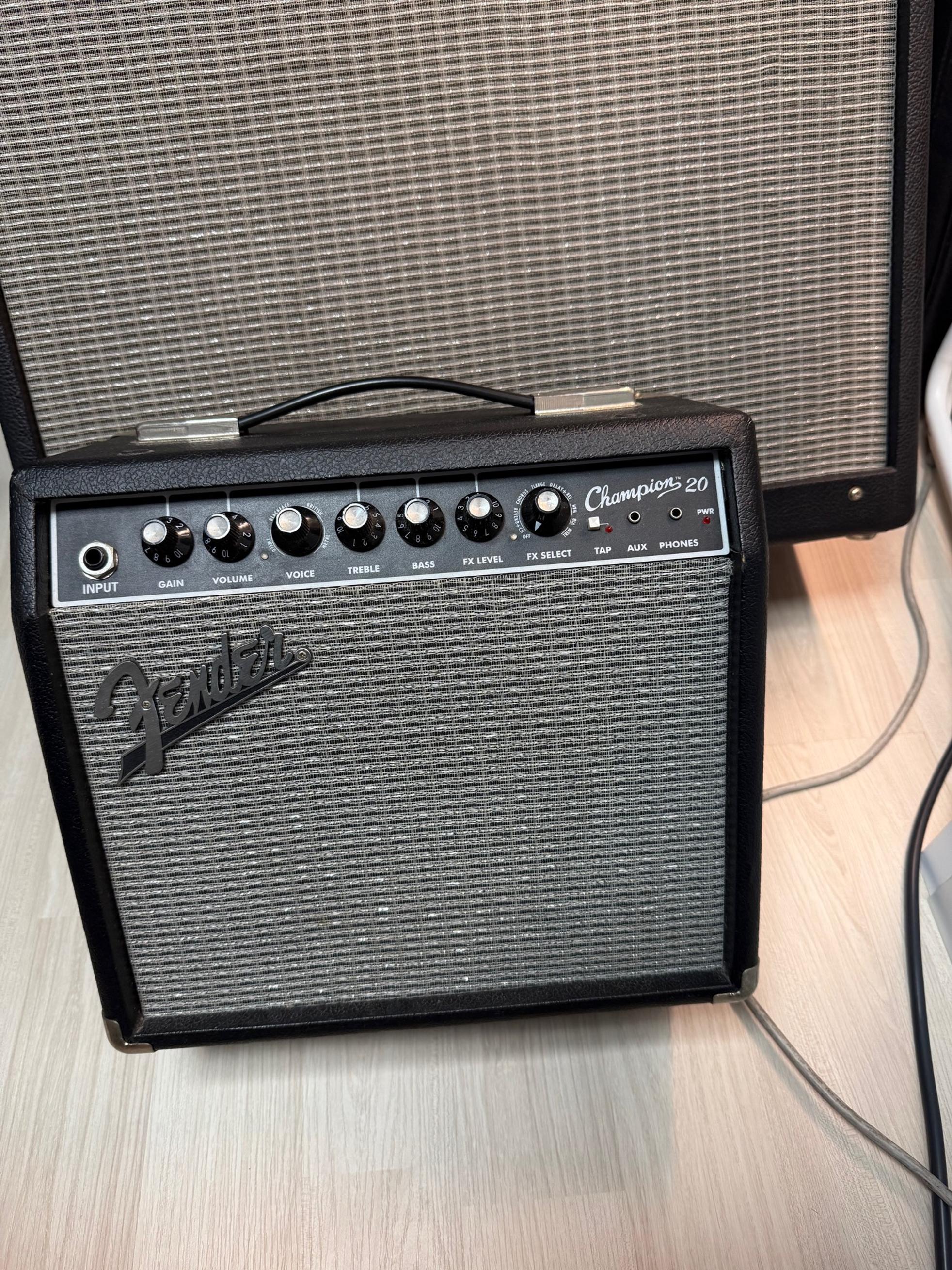 Fender 펜더 챔피언 20